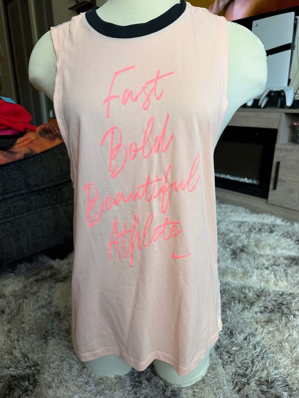 Nike Fast Bold Beautiful Athlete Muscle Tank Top Size S Peach